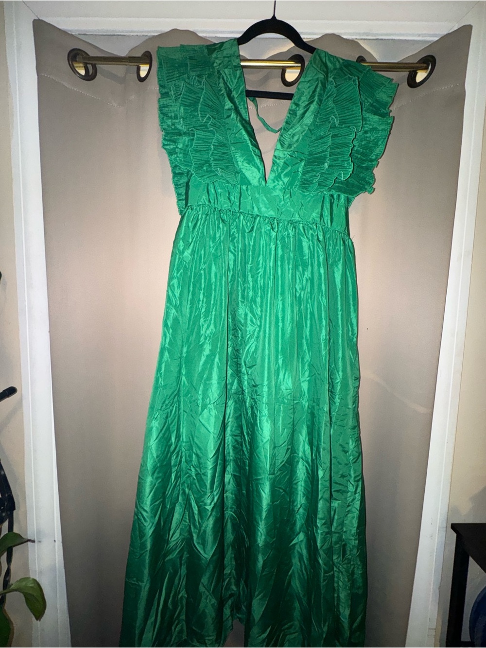 Green Ruffled V-Neck Maxi Dress